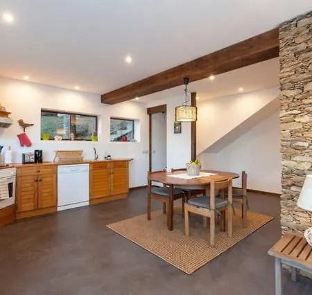 Semesterbostad Refugio Da Raposa